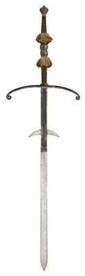 Lot 151 - A FINE GERMAN TWO-HAND PROCESSIONAL SWORD, LATE 16TH CENTURY