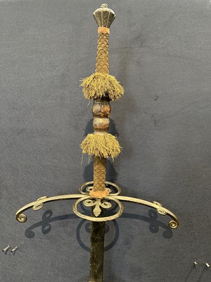 Lot 151 - A FINE GERMAN TWO-HAND PROCESSIONAL SWORD, LATE 16TH CENTURY