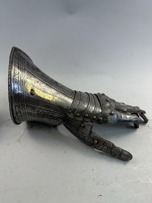 Lot 170 - A COMPOSITE NORTH ITALIAN CAP-A-PIE ARMOUR WITH ETCHED DECORATION, LATE 16TH CENTURY, THE BACKPLATE SIGNED BY THE MASTER ‘P’