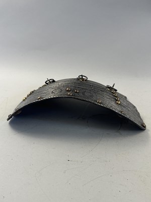 Lot 170 - A COMPOSITE NORTH ITALIAN CAP-A-PIE ARMOUR WITH ETCHED DECORATION, LATE 16TH CENTURY, THE BACKPLATE SIGNED BY THE MASTER ‘P’