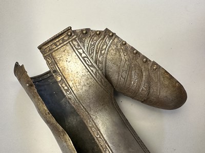 Lot 170 - A COMPOSITE NORTH ITALIAN CAP-A-PIE ARMOUR WITH ETCHED DECORATION, LATE 16TH CENTURY, THE BACKPLATE SIGNED BY THE MASTER ‘P’