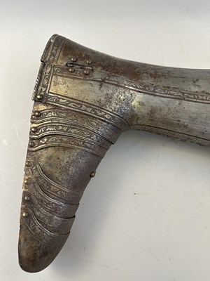 Lot 170 - A COMPOSITE NORTH ITALIAN CAP-A-PIE ARMOUR WITH ETCHED DECORATION, LATE 16TH CENTURY, THE BACKPLATE SIGNED BY THE MASTER ‘P’