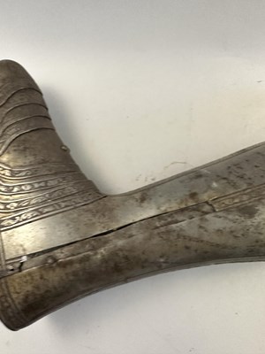 Lot 170 - A COMPOSITE NORTH ITALIAN CAP-A-PIE ARMOUR WITH ETCHED DECORATION, LATE 16TH CENTURY, THE BACKPLATE SIGNED BY THE MASTER ‘P’