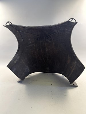 Lot 170 - A COMPOSITE NORTH ITALIAN CAP-A-PIE ARMOUR WITH ETCHED DECORATION, LATE 16TH CENTURY, THE BACKPLATE SIGNED BY THE MASTER ‘P’
