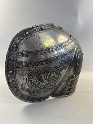 Lot 170 - A COMPOSITE NORTH ITALIAN CAP-A-PIE ARMOUR WITH ETCHED DECORATION, LATE 16TH CENTURY, THE BACKPLATE SIGNED BY THE MASTER ‘P’