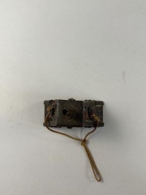 Lot 29 - A SMALL CHARGE FLASK, LATE 16TH/EARLY 17TH CENTURY, POSSIBLY GERMAN