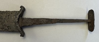 Lot 131 - A MEDIEVAL DAGGER, EARLY 14TH CENTURY