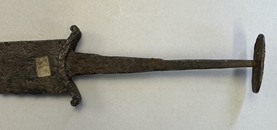 Lot 131 - A MEDIEVAL DAGGER, EARLY 14TH CENTURY
