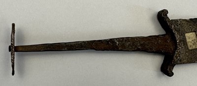 Lot 131 - A MEDIEVAL DAGGER, EARLY 14TH CENTURY