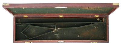 Lot 606 - A MAHOGANY CASE FOR PERCUSSION SPORTING GUN WITH TRADE LABEL FOR DAVID SCOTT, GUNMAKER, MIDDLETONS ENTRY, POTTERROW, CIRCA 1840