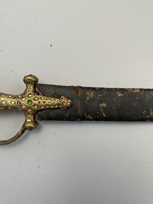 Lot 52 - A SOUTH INDIAN SWORD (TALWAR), 18TH CENTURY, POSSIBLY MYSORE, KARNATAKA