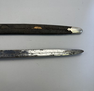 Lot 47 - A SOUTH INDIAN SWORD, 17TH/18TH CENTURY, PROBABLY ARCOT, TAMIL NADU