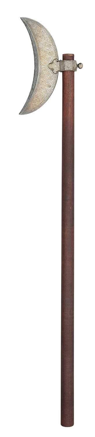 Lot 67 - A SOUTH INDIAN AXE (BULLOVA), 19TH CENTURY, PROBABLY BANGALORE, KARNATAKA