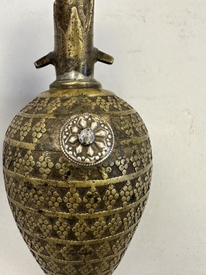 Lot 547 - A SOUTH INDIAN FLASK, 18TH/19TH CENTURY, POSSIBLY MALABAR