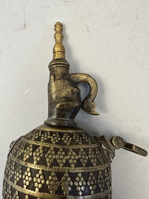 Lot 547 - A SOUTH INDIAN FLASK, 18TH/19TH CENTURY, POSSIBLY MALABAR