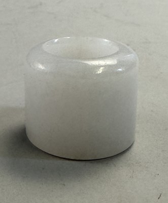 Lot 505 - □ A CHINESE WHITE JADE ARCHERS RING, QING DYNASTY, 19TH CENTURY