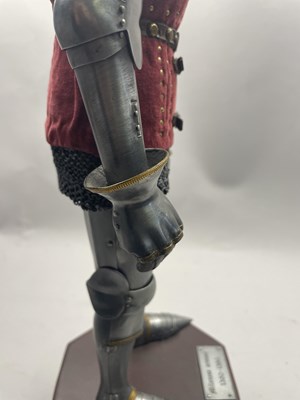 Lot 19 - A MINIATURE MILANESE ARMOUR, 1380-1390, BY ROY GREGORY, 20TH CENTURY
