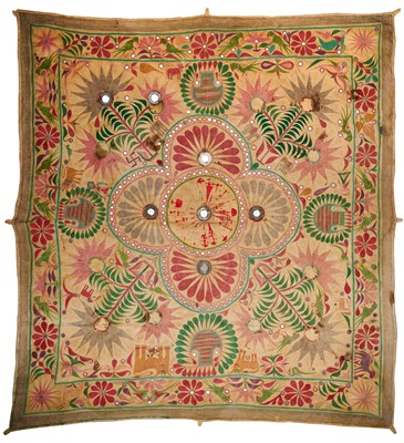 Lot 197 - □ AN EMBROIDERED AND MIRROR GLASS APPLIQUE COTTON HANGING, GUJARAT, WESTERN INDIA, 20TH CENTURY