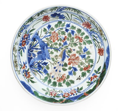 Lot 49 - A CHINESE FAMILLE-VERTE 'PEACOCK' DISH, QING DYNASTY, KANGXI PERIOD