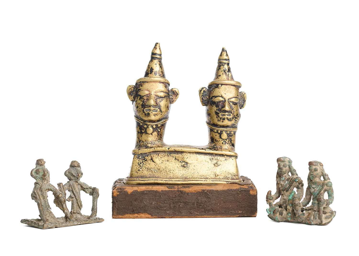 Lot 558 - AN ALTARPIECE WITH TWIN HEADS, WESTERN DECCAN, INDIA, 19TH CENTURY