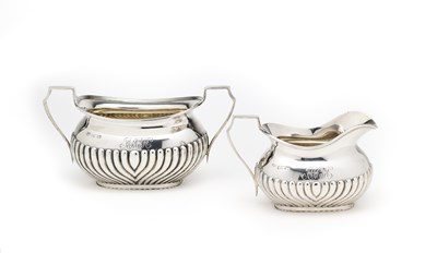 Lot 98 - AN EDWARDIAN SILVER MILK JUG AND SUGAR BOWL SET, RICHARD RICHARDSON, SHEFFIELD, 1909