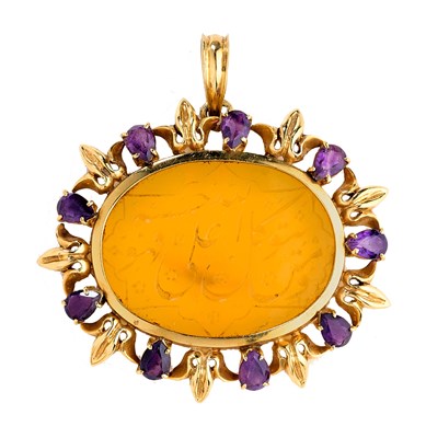 Lot 451 - HARDSTONE AND AMETHYST PENDANT, 1960s