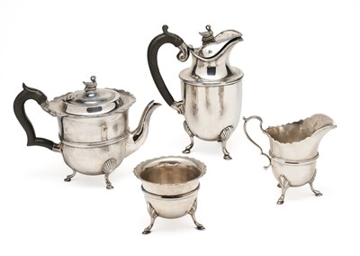 Lot 100 - AN IRISH EDWARDIAN SILVER THREE-PIECE TEA SET, JOHN SMYTH & SONS, DUBLIN, 1908