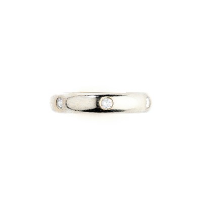 Lot 430 - CARTIER: DIAMOND AND GOLD RING, 1990s