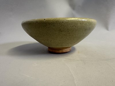 Lot 22 - A LARGE CHINESE JUN BOWL, YUAN DYNASTY (1279-1368)