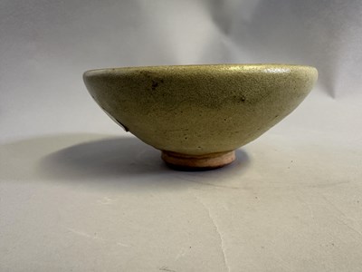 Lot 22 - A LARGE CHINESE JUN BOWL, YUAN DYNASTY (1279-1368)