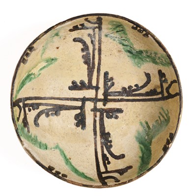 Lot 55 - A NISHAPUR POTTERY BOWL, PERSIA, 10TH CENTURY