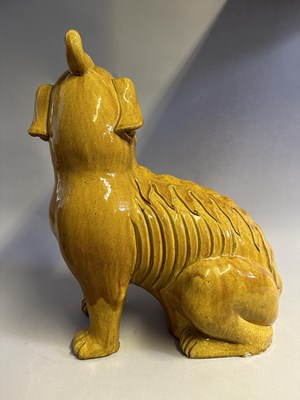 Lot 31 - A LARGE CHINESE AMBER-GLAZED BIXIE, QING DYNASTY (1644-1911)