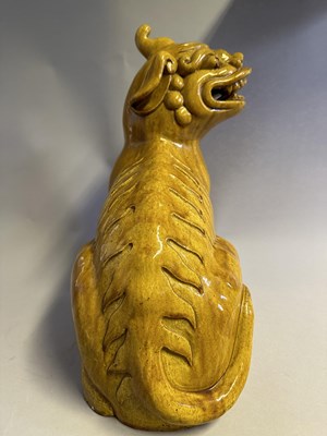 Lot 31 - A LARGE CHINESE AMBER-GLAZED BIXIE, QING DYNASTY (1644-1911)
