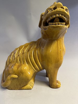 Lot 31 - A LARGE CHINESE AMBER-GLAZED BIXIE, QING DYNASTY (1644-1911)