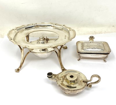 Lot 96 - A GEORGE V SILVER DISH WARMER STAND, GOLDSMITHS & SILVERSMITHS CO. LTD., LONDON, 1911