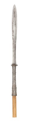 Lot 94 - A RARE SIAMESE (THAI) NIELLO AND SILVER-GILT MOUNTED CEREMONIAL SPEAR (NARAI HOK)