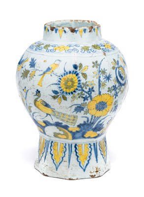 Lot 6 - A DUTCH DELFT JAR^ LATE 17TH CENTURY¦faceted...