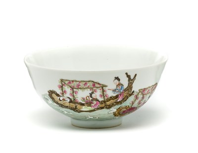 Lot 25 - A CHINESE FAMILLE ROSE BOWL^ 20TH CENTURY¦the...