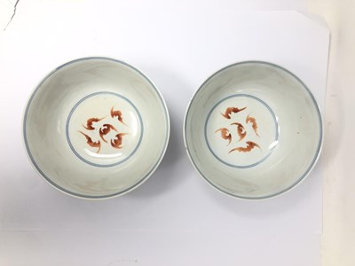 Lot 31 - A PAIR OF CIHNESE WUCAI ~DRAGON AND PHOENIX~...