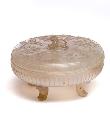 Lot 52 - A CHINESE JADE BOX AND COVER¦compressed...