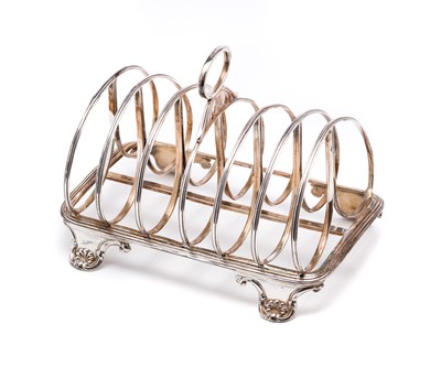 Lot 371 - A GEORGE IV SILVER TOAST RACK^ EMES & BARNARD^...