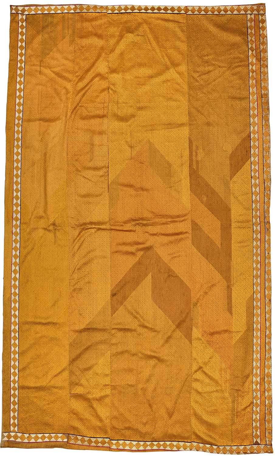 Lot 525 - A PUNJAB PHULKARI, NORTHERN INDIA, 20TH CENTURY