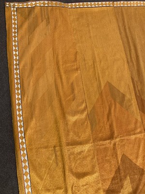 Lot 525 - A PUNJAB PHULKARI, NORTHERN INDIA, 20TH CENTURY