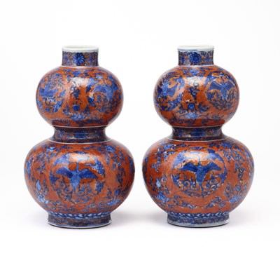 Lot 47 - A PAIR OF CHINESE MING-STYLE DOUBLE-GOURD VASES