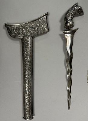 Lot 317 - A MALAYSIAN SILVER-MOUNTED DAGGER (KRIS), 20TH CENTURY