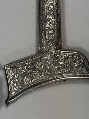 Lot 317 - A MALAYSIAN SILVER-MOUNTED DAGGER (KRIS), 20TH CENTURY
