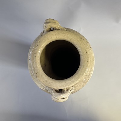 Lot 133 - OTAGAKI RENGETSU (JAPANESE, 1791-1875), A LARGE STONEWARE FLOWER VASE, EDO PERIOD, 19TH CENTURY