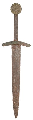 Lot 125 - A RARE MEDIEVAL DAGGER WITH COPPER ALLOY HILT, PROBABLY LATE 14TH CENTURY