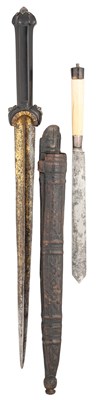 Lot 127 - A FINE AND RARE LOWLAND SCOTS BALLOCK DAGGER, EARLY 17TH CENTURY