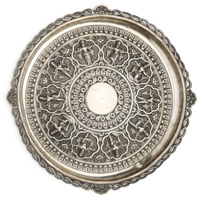 Lot 190 - A SMALL SILVER SALVER, PROBABLY MADRAS, SOUTH INDIA, LATE 19TH CENTURY